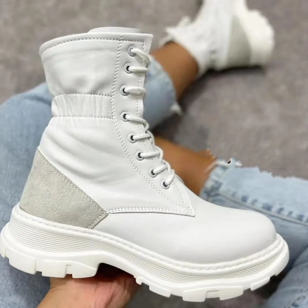 Dropshipping large size women shoes winter 2021 motorcycle boots ladies leather boots, Black,white,grey 
Dropshipping large size women shoes winter 2021 motorcycle boots ladies leather boots, Black,white,grey