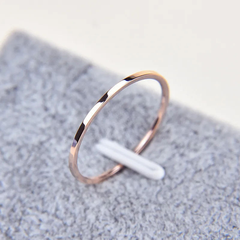1MM Thin Stainless Steel Silver-color Couple Ring Simple Fashion Rose Gold Finger Ring For Women Anillos
1MM Thin Stainless Steel Silver-color Couple Ring Simple Fashion Rose Gold Finger Ring For Women Anillos