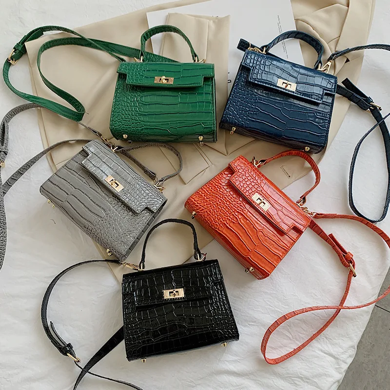 The new spring/summer 2021 alligator pattern female bag European and American fashion mini bag with one shoulder bag, 5 colors
The new spring/summer 2021 alligator pattern female bag European and American fashion mini bag with one shoulder bag, 5 colors