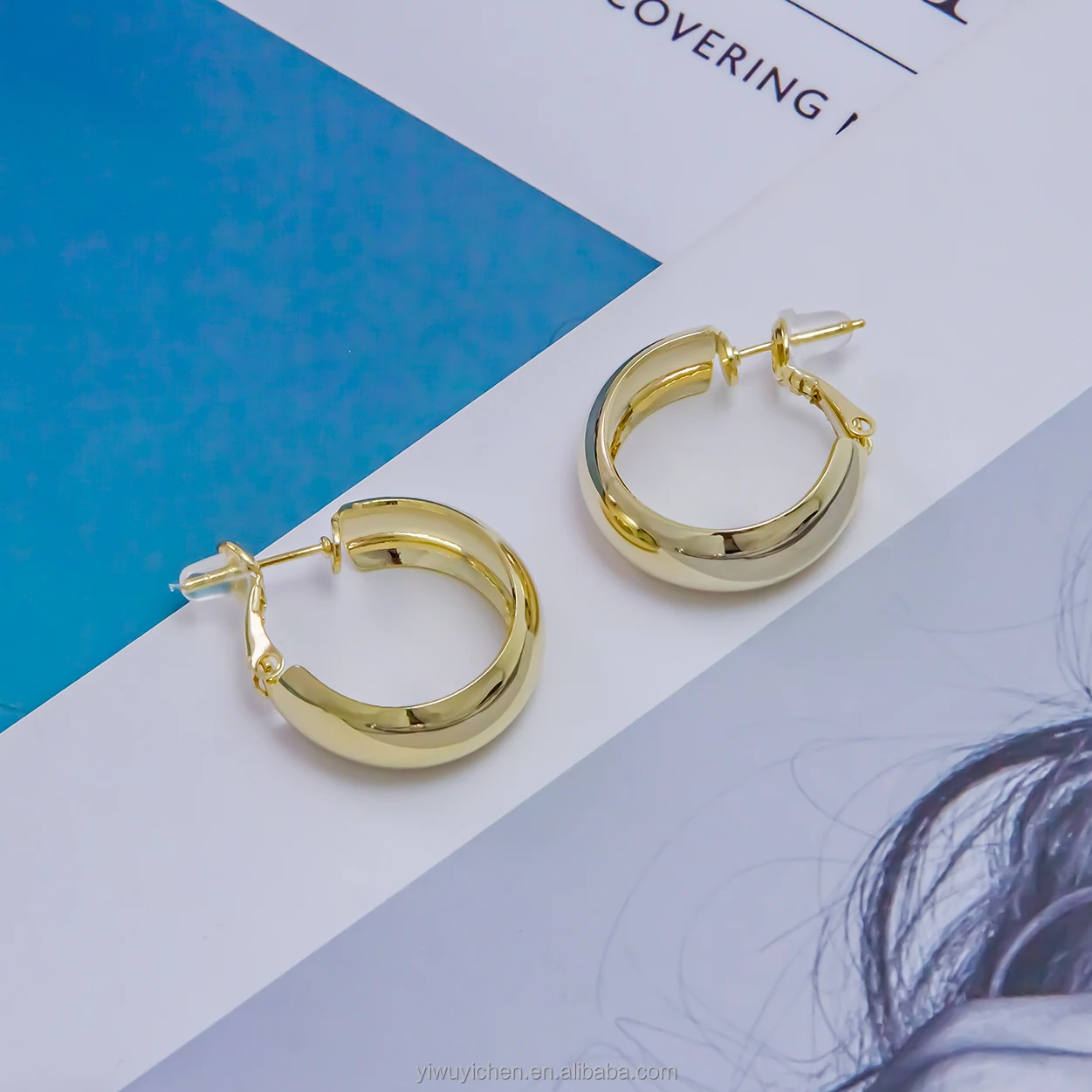E6988 Classic 18k Gold Plated Huggie Hoop Earring Thick Hoop Earrings for Women, Yellow & silver
E6988 Classic 18k Gold Plated Huggie Hoop Earring Thick Hoop Earrings for Women, Yellow & silver