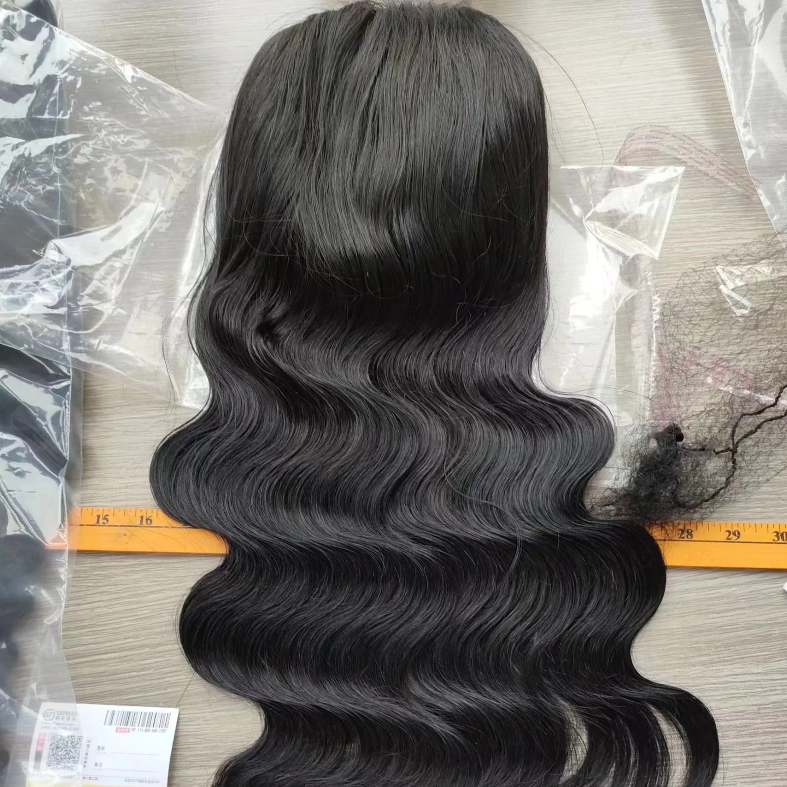 Amara best sale 10-40inches full HD lace wigs free sample body wave wigs brazilian hair natural color 100% raw virgin human hair
Amara best sale 10-40inches full HD lace wigs free sample body wave wigs brazilian hair natural color 100% raw virgin human hair