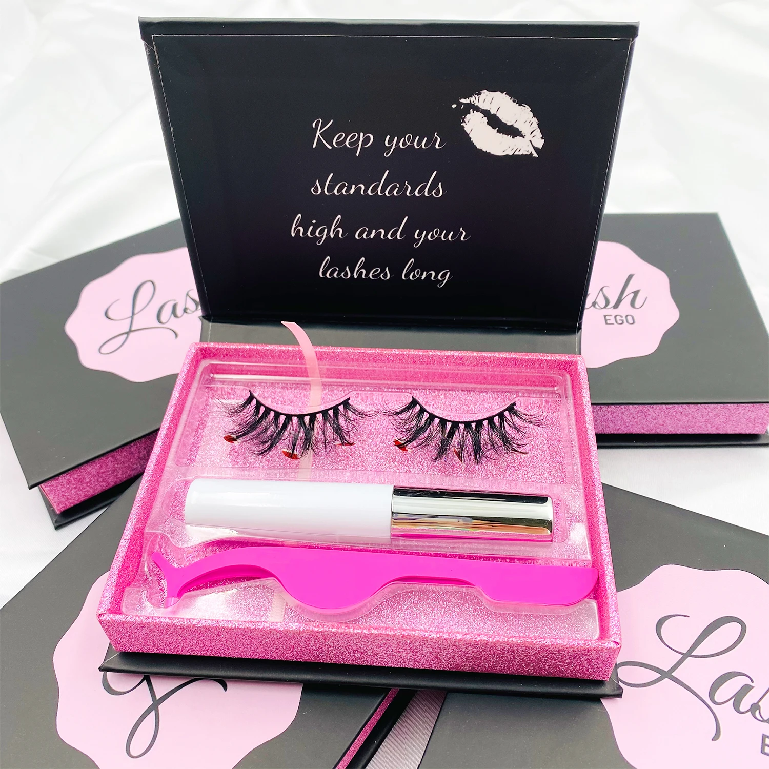 Wholesale Fluffy 25mm Mink Eyelashes Vendor Custom Christmas Lashes Private Label Festival Lashes packaging Box
Wholesale Fluffy 25mm Mink Eyelashes Vendor Custom Christmas Lashes Private Label Festival Lashes packaging Box