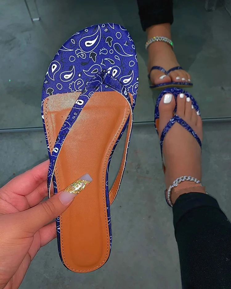 Women Flip Flops Flat Slippers 2021 Sandals Shoes Open Toe Women Slippers Sandals Casual Slides Summer Female Home Slippers, Red, blue, black, yellow
Women Flip Flops Flat Slippers 2021 Sandals Shoes Open Toe Women Slippers Sandals Casual Slides Summer Female Home Slippers, Red, blue, black, yellow