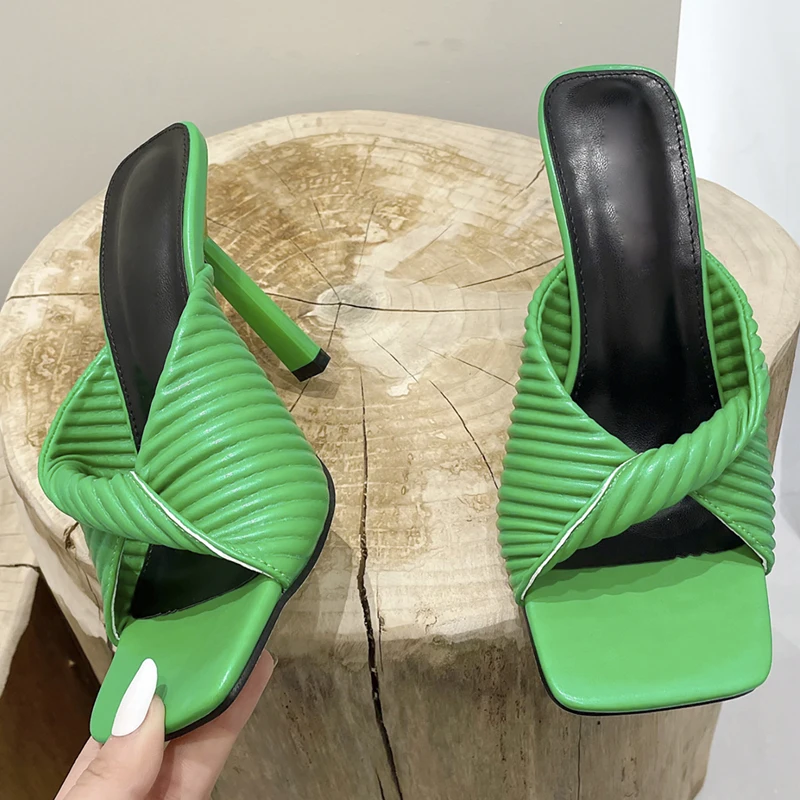 New Summer Square Toe Pleated Women Slipper Fashion Ladies Elegant Thin High Heel Outdoor Party Slides Female Shoes
New Summer Square Toe Pleated Women Slipper Fashion Ladies Elegant Thin High Heel Outdoor Party Slides Female Shoes
