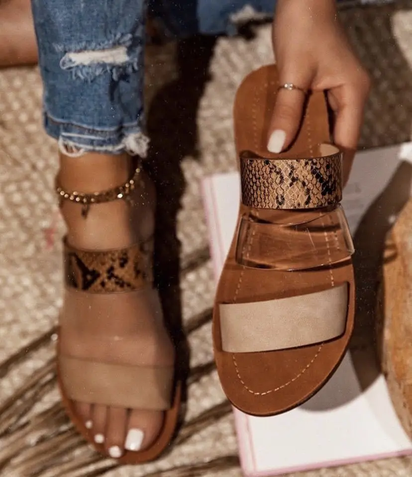 Women's new snake pattern rubber flat sandals fashion trend transparent double strap ladies sandals and slippers, Customized color
Women's new snake pattern rubber flat sandals fashion trend transparent double strap ladies sandals and slippers, Customized color