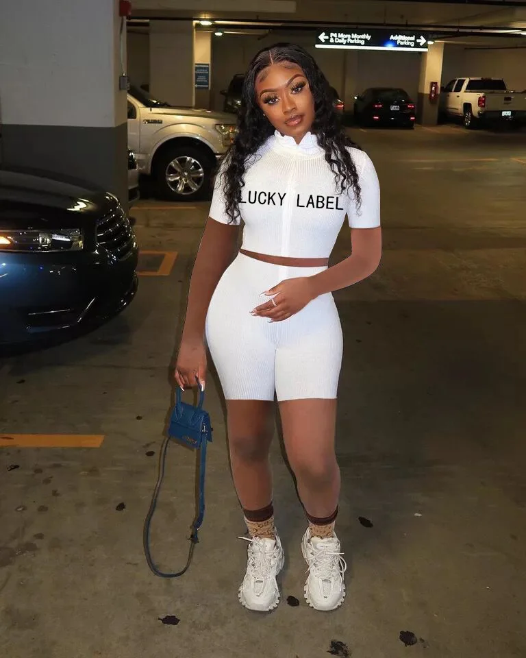 women's high neck thread embroidery letters zipper short sleeve sports two piece short sets
women's high neck thread embroidery letters zipper short sleeve sports two piece short sets