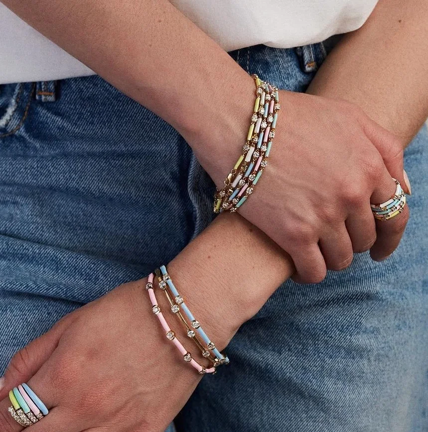 2021 hot sell fashion enamel blue white pink colorful bracelet for women cubic zirconia jewelry wholesale, Gold
2021 hot sell fashion enamel blue white pink colorful bracelet for women cubic zirconia jewelry wholesale, Gold