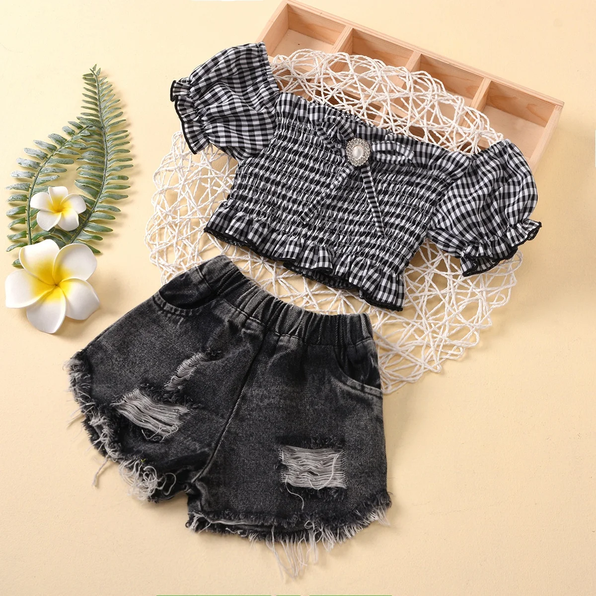 Baby Girls Clothes Sets Short Sleeve Off Shoulder Plaid T-Shirts Tops Denim Shorts 2pcs Summer Toddler Fashion Clothes set, As picture
Baby Girls Clothes Sets Short Sleeve Off Shoulder Plaid T-Shirts Tops Denim Shorts 2pcs Summer Toddler Fashion Clothes set, As picture