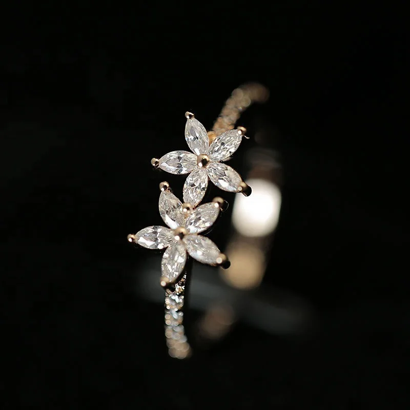 Romantic Simple Twin Flowers Modeling Elegant Women's Rings Vintage Horse Eye Zircon Anniversary Holiday Gift Banquet Jewelry
Romantic Simple Twin Flowers Modeling Elegant Women's Rings Vintage Horse Eye Zircon Anniversary Holiday Gift Banquet Jewelry