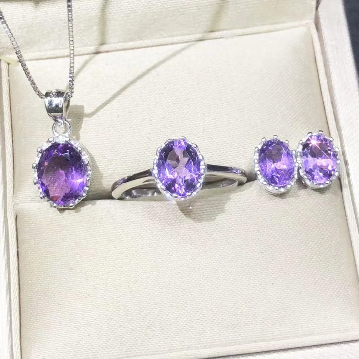 925 Sterling Silver Natural Amethyst Gemstone Ring Earring Pendant Necklace Silver Jewelry Sets Engagement Wedding Jewelry
925 Sterling Silver Natural Amethyst Gemstone Ring Earring Pendant Necklace Silver Jewelry Sets Engagement Wedding Jewelry