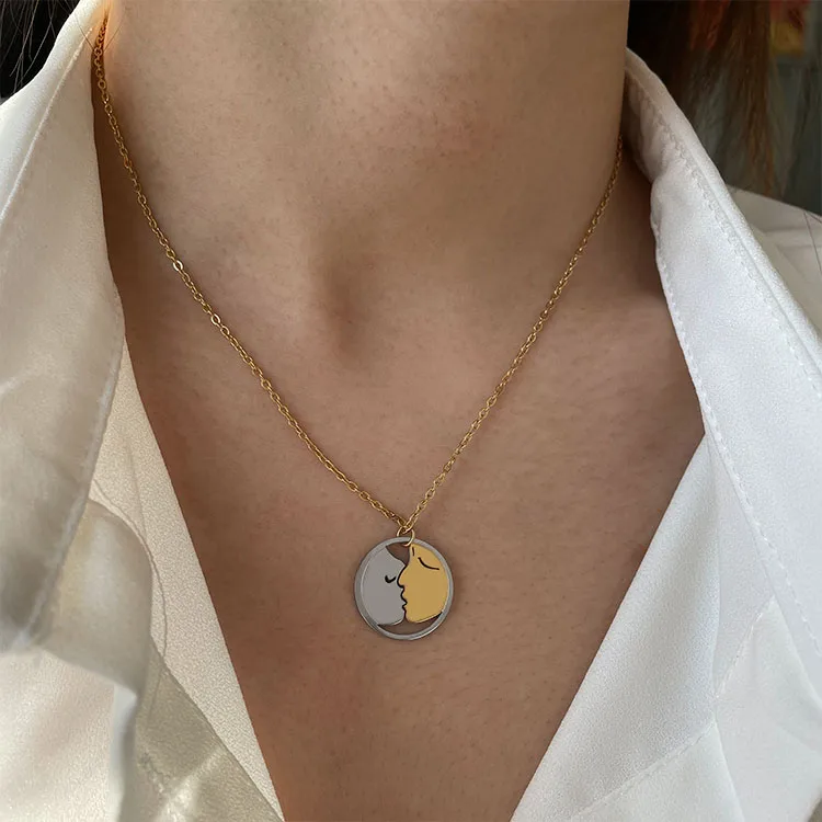 2021 simple 18k gold plated acstract face kiss pendant stainless steel necklaces, Picture shows
2021 simple 18k gold plated acstract face kiss pendant stainless steel necklaces, Picture shows