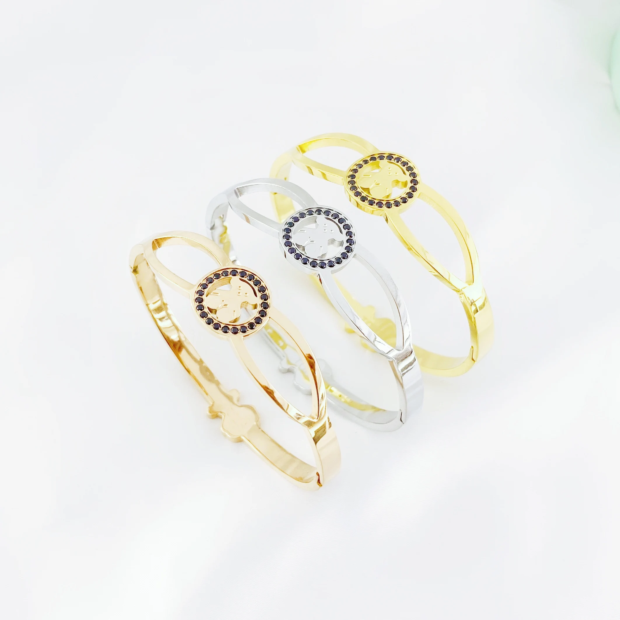 2020 Ladies Crystal Stone Cuff Stainless Steel Jewelry Engraved Love Screw Bracelet Bangle Wholesale
2020 Ladies Crystal Stone Cuff Stainless Steel Jewelry Engraved Love Screw Bracelet Bangle Wholesale