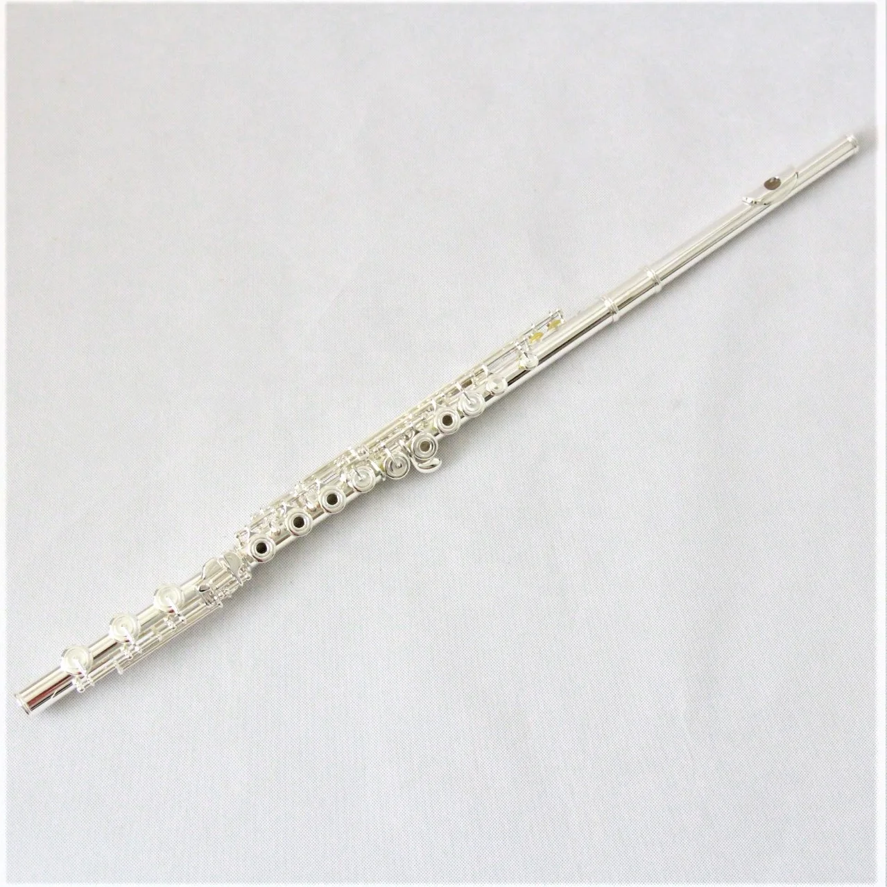 Flute silver with good quality professional hotsell wholesale instrument 925 silver flute, Silver etc.
Flute silver with good quality professional hotsell wholesale instrument 925 silver flute, Silver etc.