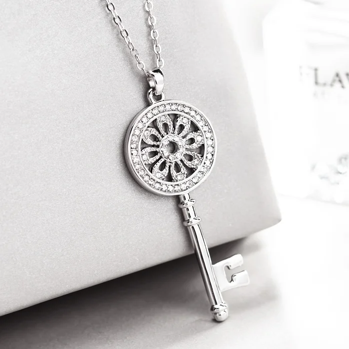 CAOSHI Brand White/Rose Gold Color Cubic Zirconia Necklaces Pendants For Women Jewelry Key Design Choker Necklace
CAOSHI Brand White/Rose Gold Color Cubic Zirconia Necklaces Pendants For Women Jewelry Key Design Choker Necklace