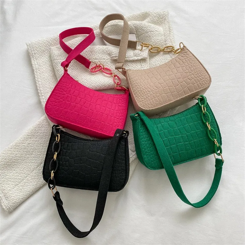 2023 fashionable lady one-shoulder messenger tote bags crossbody handbags tote bag small square felt shoulder bag
2023 fashionable lady one-shoulder messenger tote bags crossbody handbags tote bag small square felt shoulder bag