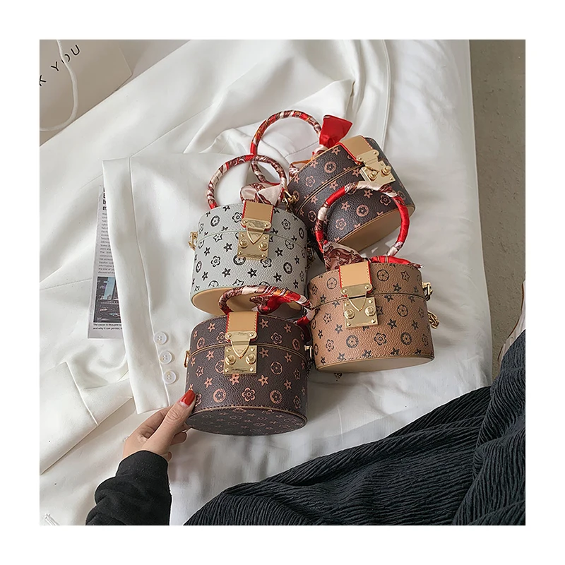 Barrel-shaped Printed Bucket Evening Handbags Fashion Women Round Metal Handle Scarf Wrapped Shoulder Bag Mini Small Clutch Bag
Barrel-shaped Printed Bucket Evening Handbags Fashion Women Round Metal Handle Scarf Wrapped Shoulder Bag Mini Small Clutch Bag
