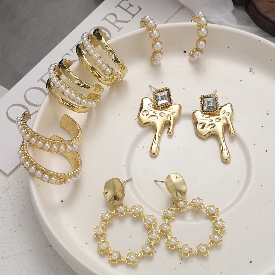 Trendy pearl Gold Metal stud earring Circle Drop hoop earrings Jewelry For Women jewelry
Trendy pearl Gold Metal stud earring Circle Drop hoop earrings Jewelry For Women jewelry