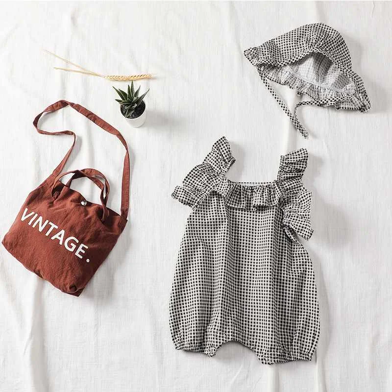 sleeveless baby girl jumpsuit with hat soft summer baby rompers infant clothes set, Picture
sleeveless baby girl jumpsuit with hat soft summer baby rompers infant clothes set, Picture