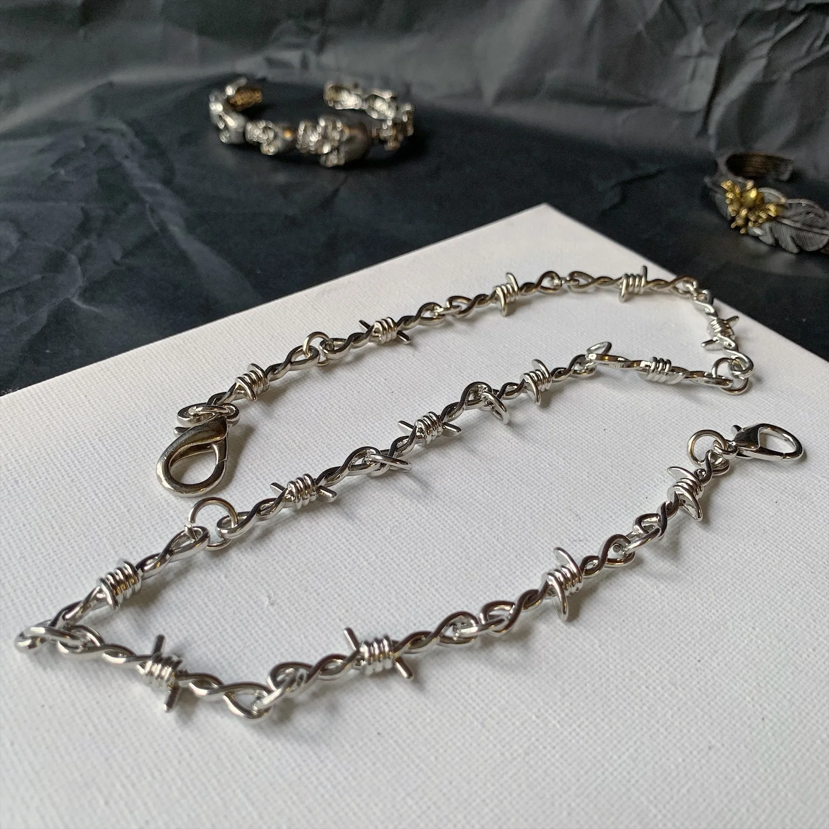 INS Hot Sale Hiphop Jewelry Necklace Fashion Men Women Brambles Necklace Wholesale, Silver
INS Hot Sale Hiphop Jewelry Necklace Fashion Men Women Brambles Necklace Wholesale, Silver