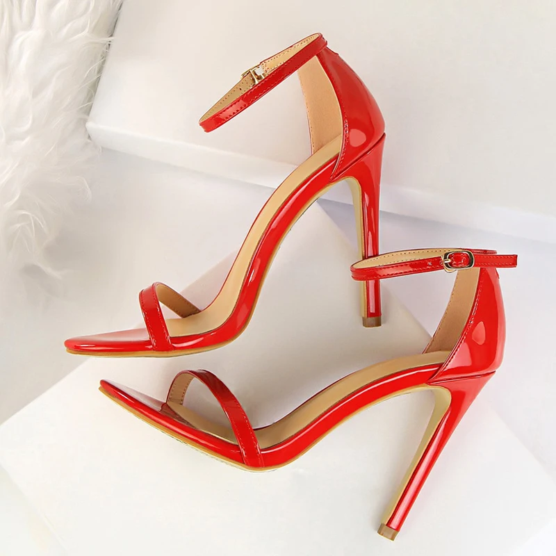 Size34-40 Summer New Design Ankle Buckle Strap Women Sandals Elegant Dress Thin High Heels Fashion Party Stiletto Shoes
Size34-40 Summer New Design Ankle Buckle Strap Women Sandals Elegant Dress Thin High Heels Fashion Party Stiletto Shoes