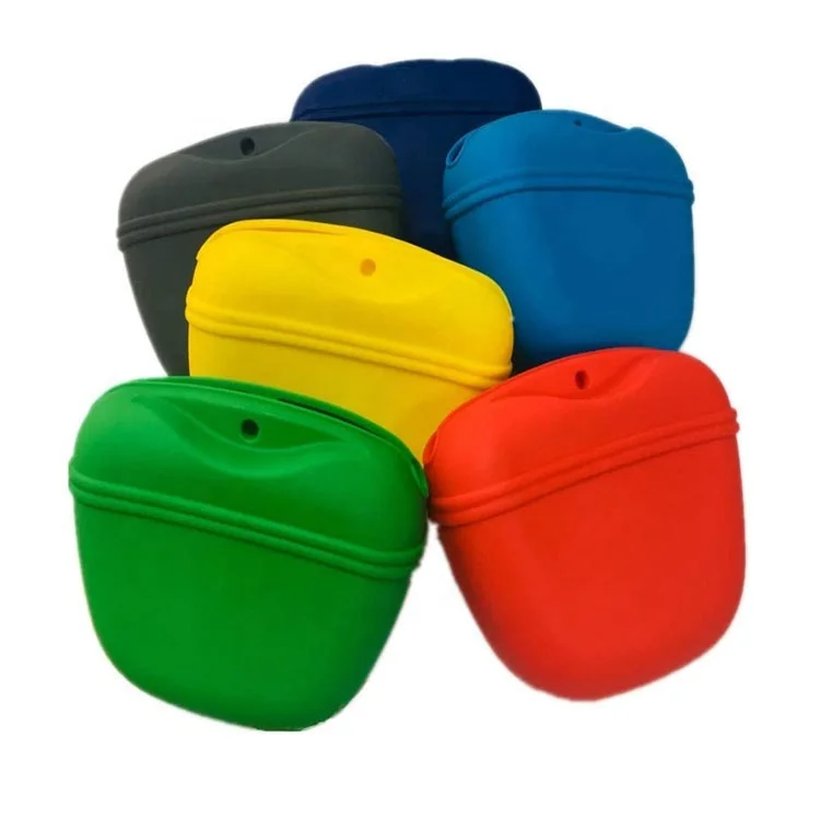 Custom Silicone Portable Dog Feeding Pouch Puppy Dog Training Treat Bag with Magnetic Closure Waist Clip, Red, blue, green, yellow, gray
Custom Silicone Portable Dog Feeding Pouch Puppy Dog Training Treat Bag with Magnetic Closure Waist Clip, Red, blue, green, yellow, gray