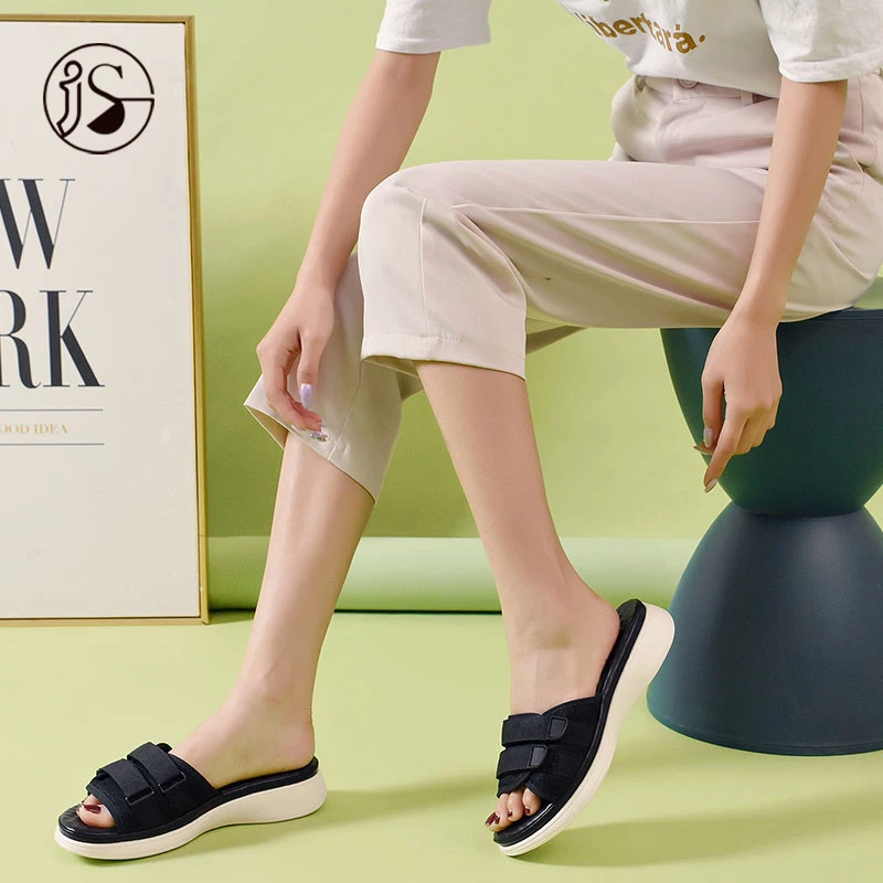 New fashion trend women slides 2021 comfortable summer sandals custom slippers for women, Picture
New fashion trend women slides 2021 comfortable summer sandals custom slippers for women, Picture