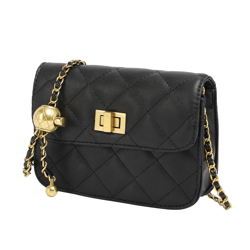 High end temperament style diamond pattern ladies shoulder bag with metal chain, Black, white
High end temperament style diamond pattern ladies shoulder bag with metal chain, Black, white