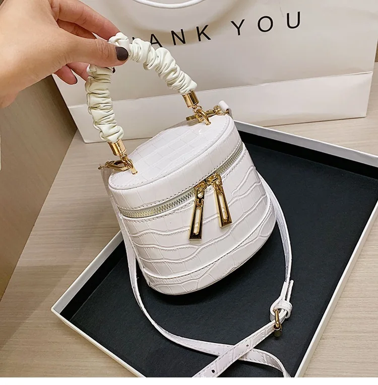 Luxury Handbags Fashion Crocodile Mini Bucket Purse Ladies Shoulder Crossbody Hand Bag For Women
Luxury Handbags Fashion Crocodile Mini Bucket Purse Ladies Shoulder Crossbody Hand Bag For Women