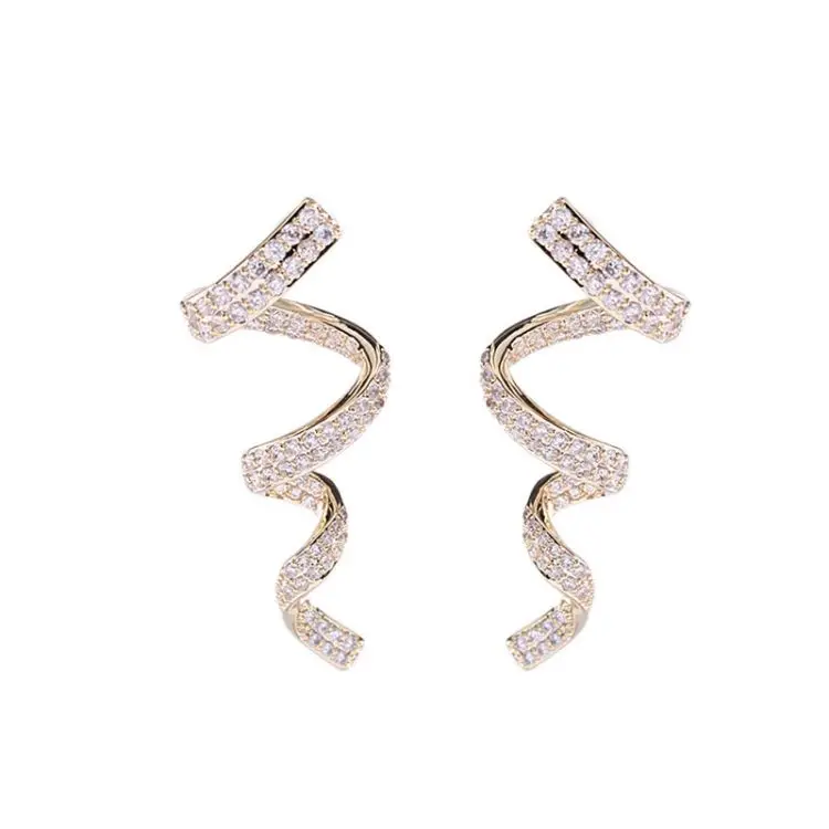 Made In China Copper Inlaid Zircon Simplicity Full Diamond Unique Premium S Wavy Spiral Wire Earrings
Made In China Copper Inlaid Zircon Simplicity Full Diamond Unique Premium S Wavy Spiral Wire Earrings