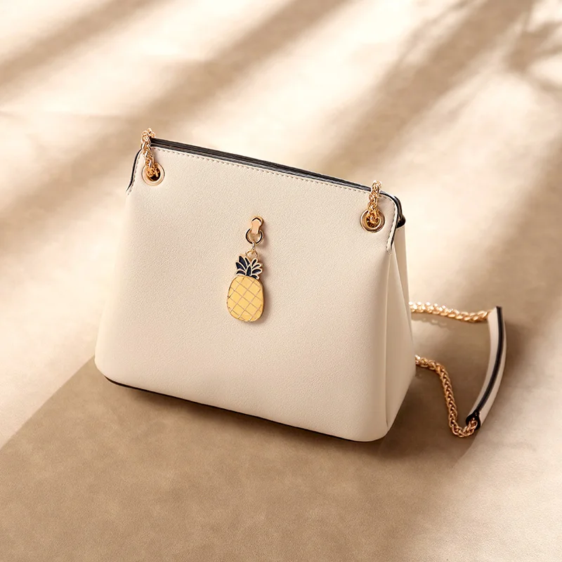 Bags female 2021 new mini design bucket bag fashion INS trend fashion shoulder crossbody chain armpit bags for women
Bags female 2021 new mini design bucket bag fashion INS trend fashion shoulder crossbody chain armpit bags for women