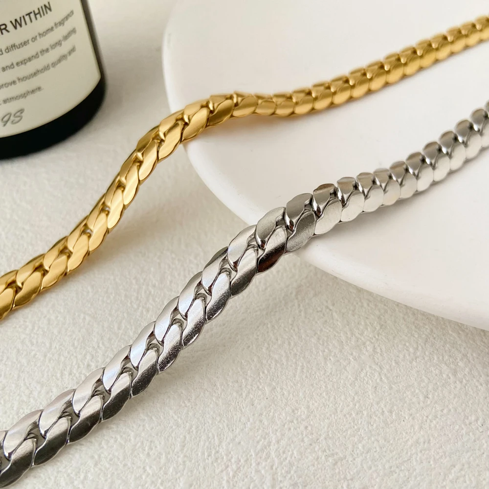 

18k Gold Plated Titanium Steel High Color Preservation Woven Chain Choker Stainless Steel Whip Smooth Necklace Couple