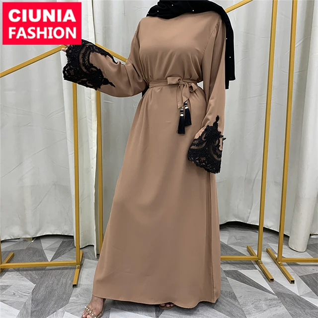 6371# Muslim Modest Fashion Abaya Black Lace Dress Kimono Tassel Belt Elegant Jubah Abaya Dresses Islamic Clothing, Black,brown, beige,blue,pink
6371# Muslim Modest Fashion Abaya Black Lace Dress Kimono Tassel Belt Elegant Jubah Abaya Dresses Islamic Clothing, Black,brown, beige,blue,pink