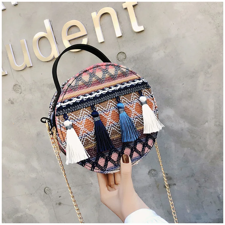 Wholesale 2021 Hot Sale Ladies Crossbody Bag Elegant Lady Tassel Chain Hand Bag Bohemian Vintage Round Handbags For Women, 2 colors
Wholesale 2021 Hot Sale Ladies Crossbody Bag Elegant Lady Tassel Chain Hand Bag Bohemian Vintage Round Handbags For Women, 2 colors