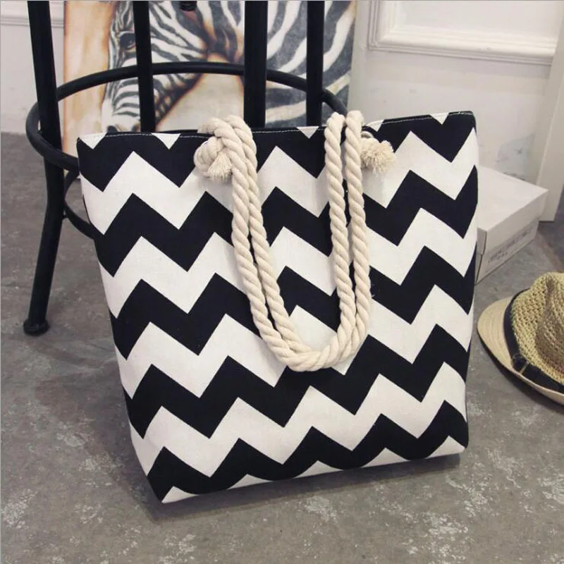 Fashion Folding Women Big Size Handbag Tote Ladies Casual Flower Printing Canvas Graffiti Shoulder Bag Beach Bolsa Feminina, As the pics
Fashion Folding Women Big Size Handbag Tote Ladies Casual Flower Printing Canvas Graffiti Shoulder Bag Beach Bolsa Feminina, As the pics