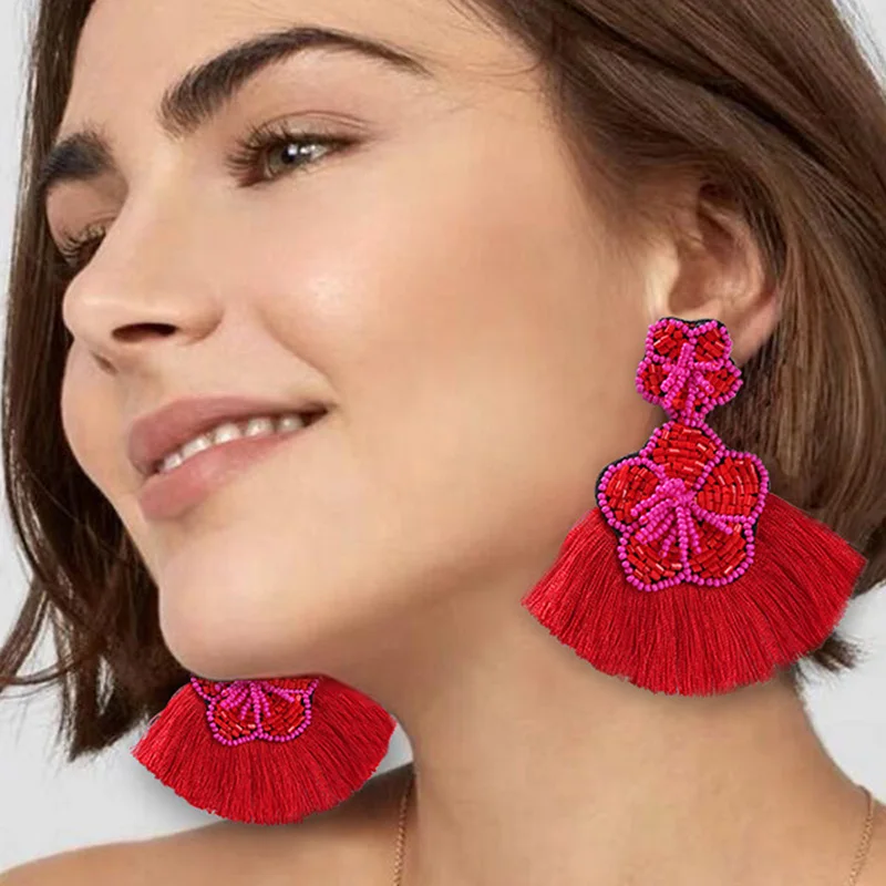 2021 Fashion bohemian tassel fringe earrings jewelry large statement flower beaded earrings for women
2021 Fashion bohemian tassel fringe earrings jewelry large statement flower beaded earrings for women
