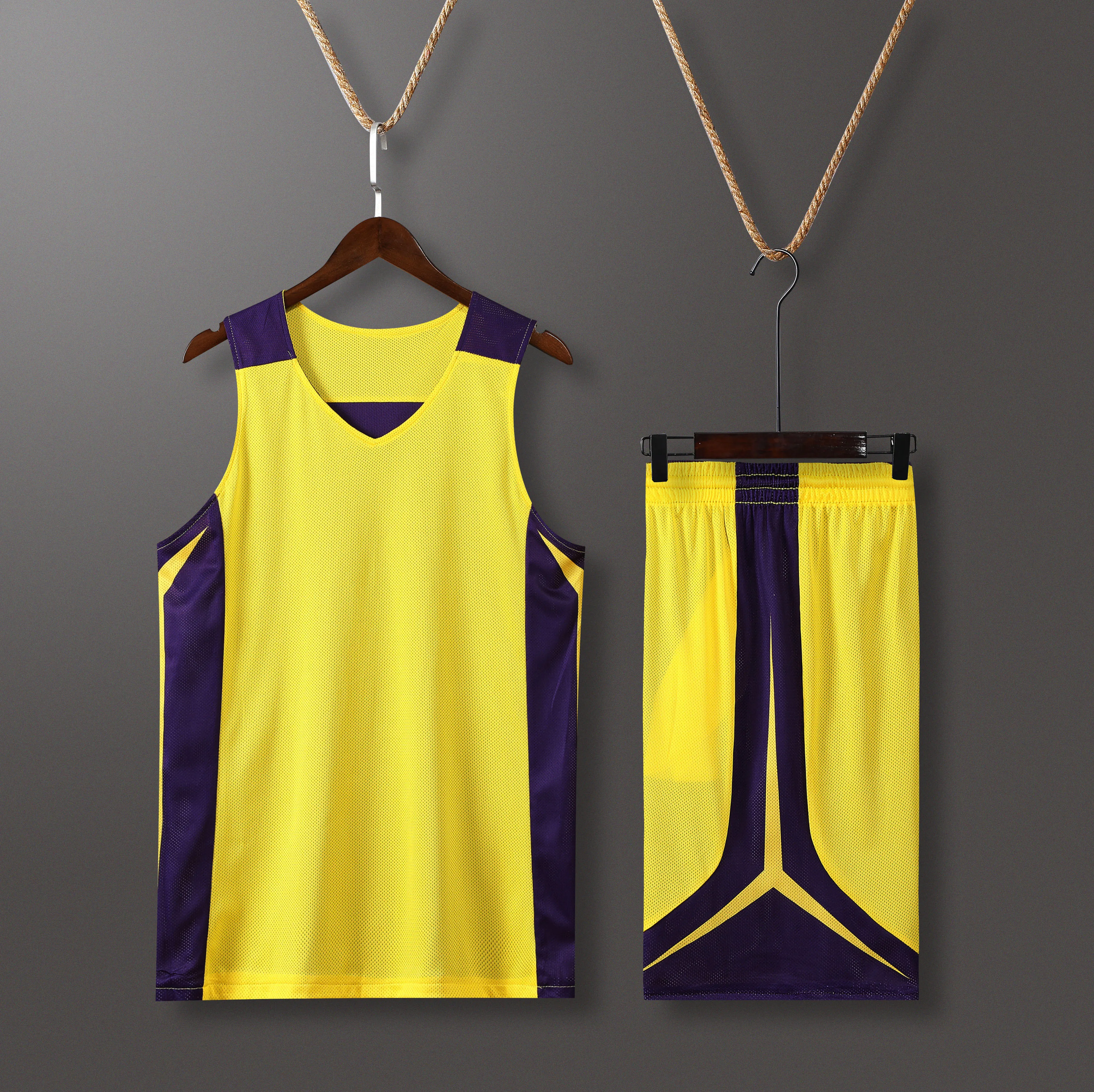 Good quality factory direct sale custom basketball jerseys cheap submimation basketball jersey best uniform
Good quality factory direct sale custom basketball jerseys cheap submimation basketball jersey best uniform