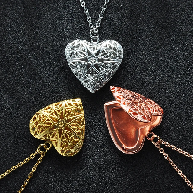 ADELANTE Open for Photo Frame Mesh Flower Hollow-out Heart Pendant Necklace Wholesale Sterling Silver Jewelry
ADELANTE Open for Photo Frame Mesh Flower Hollow-out Heart Pendant Necklace Wholesale Sterling Silver Jewelry