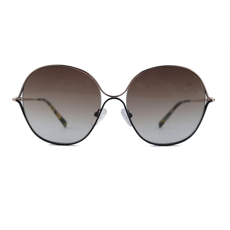 2019 New Arrivals Metal Women trendy fashion Sunglasses double colors special shape sun glasses, Avalaible
2019 New Arrivals Metal Women trendy fashion Sunglasses double colors special shape sun glasses, Avalaible