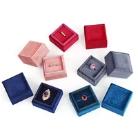 

Velvet Square Single Ring Pendant Box, Vintage Wedding Ceremony Ring Box with Detachable Lid jewelry box