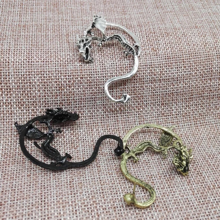 Retro personality domineering stereo dragon kiss ear clip male and female ear bone clip
Retro personality domineering stereo dragon kiss ear clip male and female ear bone clip