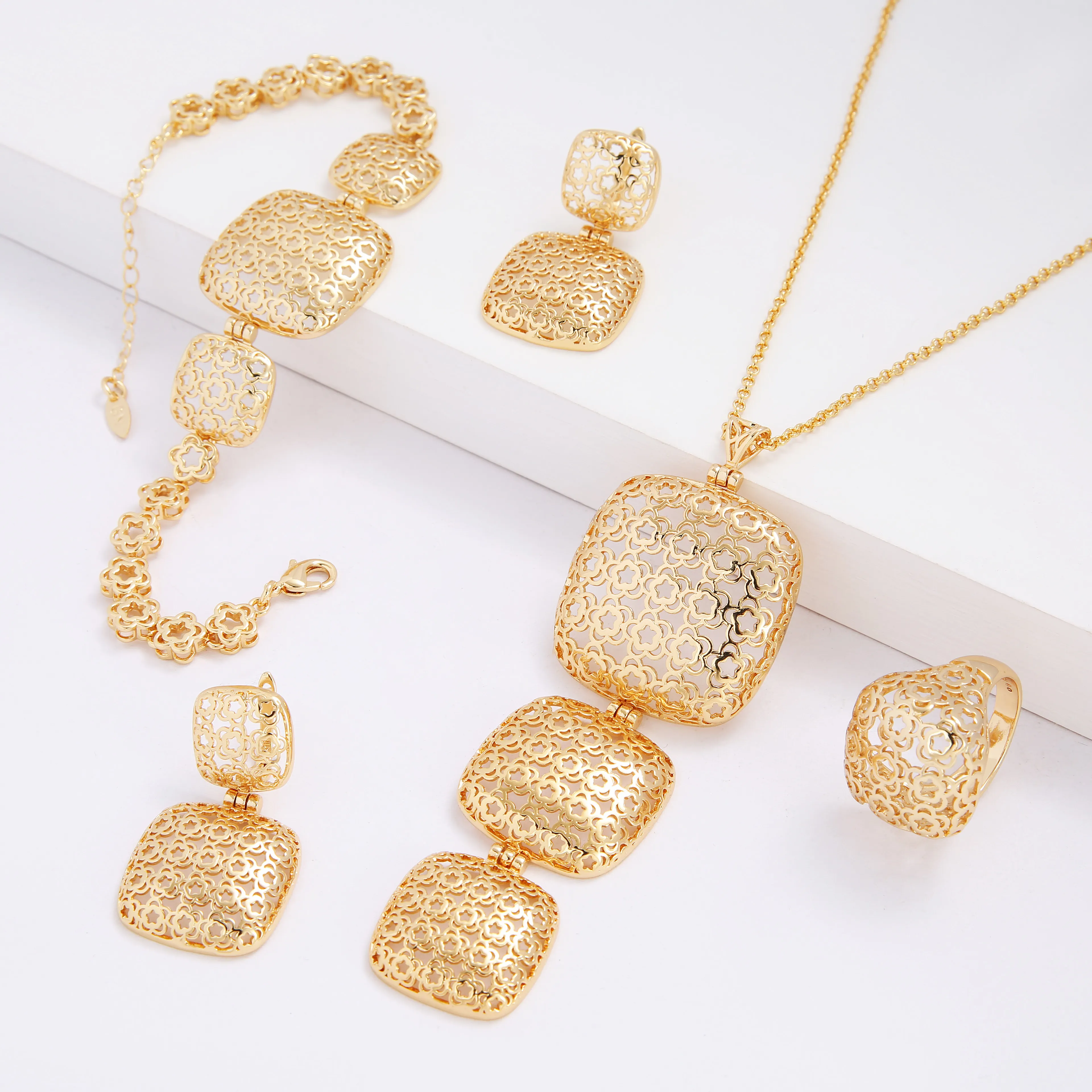GARAANTIIE 24K gold vacuum plated fashion vintage Dubai Italian bridal jewelry
GARAANTIIE 24K gold vacuum plated fashion vintage Dubai Italian bridal jewelry