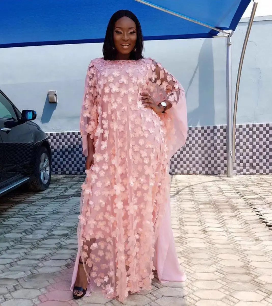 African Women's Dress Three-dimensional Embroidered Flower Mesh Round Neck Bat Sleeve Loose Large Size Robe + Vest Long Skirt, Different colors and support to customized
African Women's Dress Three-dimensional Embroidered Flower Mesh Round Neck Bat Sleeve Loose Large Size Robe + Vest Long Skirt, Different colors and support to customized