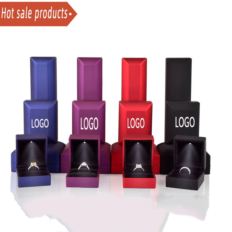 Luxury Custom Ring Jade Pendant Packing Led Light Leather Jewelry Ring Box Led Light Jewelry Box Packaging
Luxury Custom Ring Jade Pendant Packing Led Light Leather Jewelry Ring Box Led Light Jewelry Box Packaging