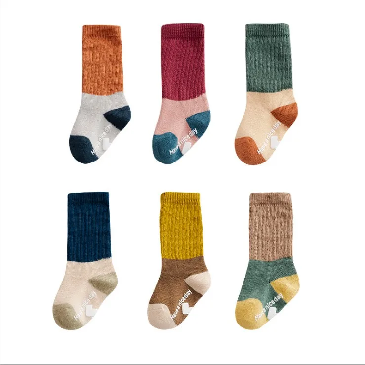 Baby socks warm autumn winter calcetines hand-stitched children socks heightened tube color matching non-slip baby pile socks
Baby socks warm autumn winter calcetines hand-stitched children socks heightened tube color matching non-slip baby pile socks