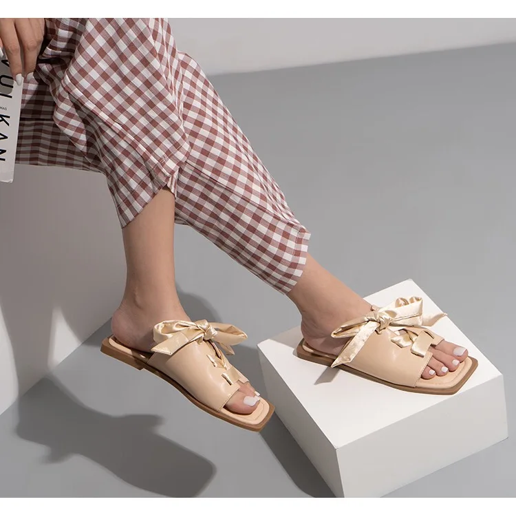 Summer 2021 chic lace up bowknot flat sandals for ladies square toe fashion slippers slides streetwear, 4 as picture
Summer 2021 chic lace up bowknot flat sandals for ladies square toe fashion slippers slides streetwear, 4 as picture