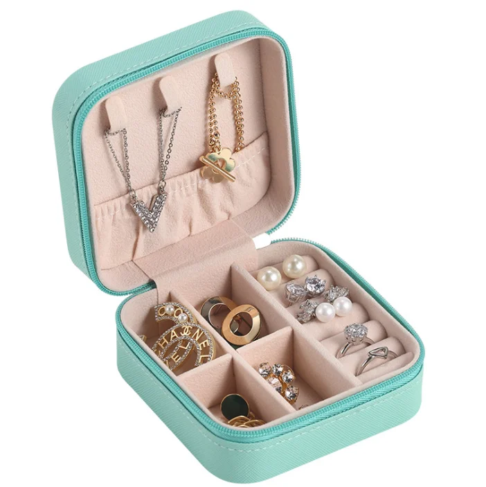 PU leather Packaging Jewelry Boxes flannel velvet suede Lining portable ring earrings box jewelry travel storage box, Nature/customized color
PU leather Packaging Jewelry Boxes flannel velvet suede Lining portable ring earrings box jewelry travel storage box, Nature/customized color