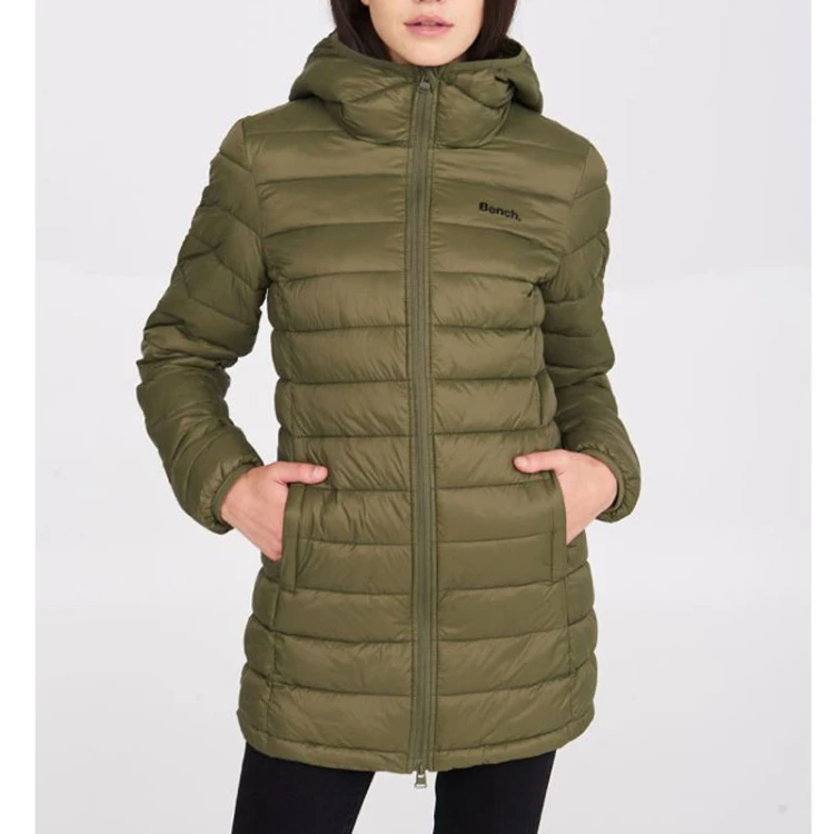 Fashion nylon taffeta army green long hooded womens puffer coat padded puffer jackets with custom logo, Customizable
Fashion nylon taffeta army green long hooded womens puffer coat padded puffer jackets with custom logo, Customizable