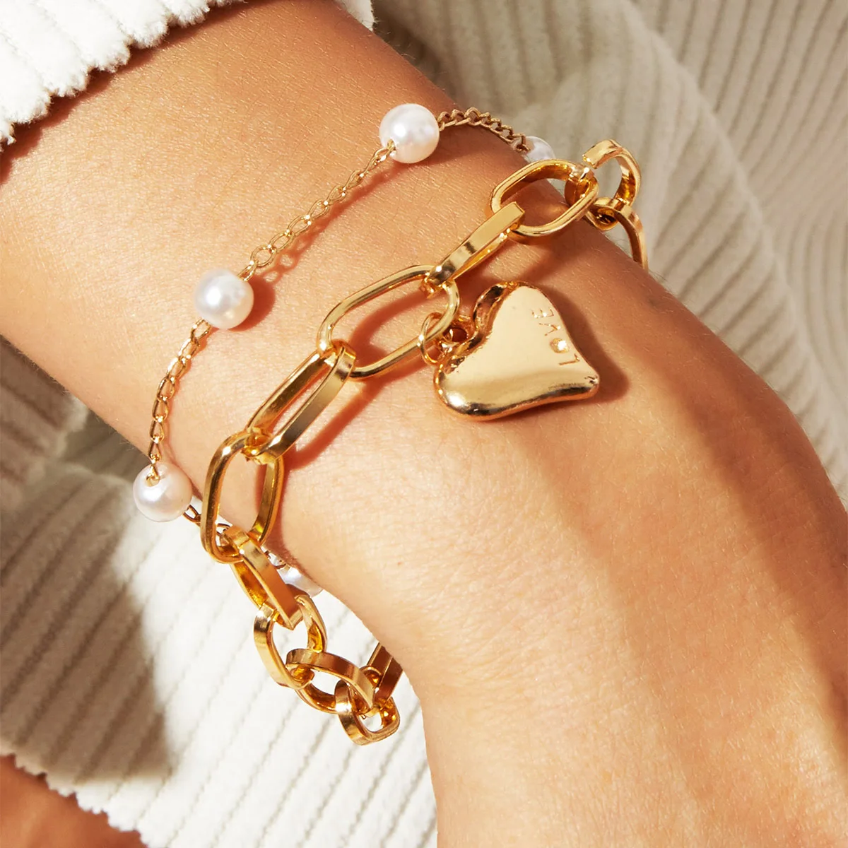 Trendy Gold Plated Chain Link Bracelet Heart Coin Charm Women Jewelry Bracelets with Multilayers, Gold, silver
Trendy Gold Plated Chain Link Bracelet Heart Coin Charm Women Jewelry Bracelets with Multilayers, Gold, silver