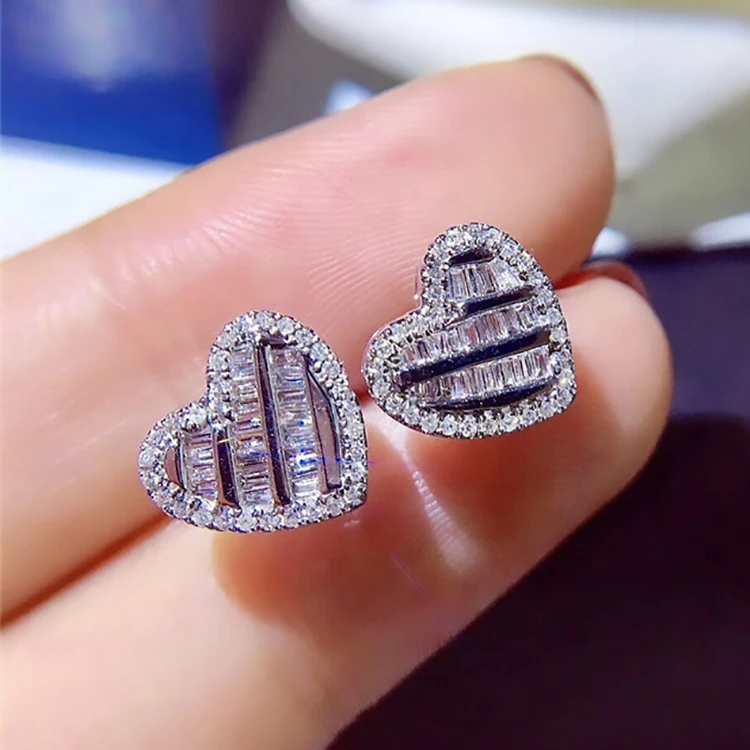 CAOSHI Fashion Jewelry 2020 New Korean Earrings Silver Color Bling Zircon Stone Heart Stud Earrings for Women
CAOSHI Fashion Jewelry 2020 New Korean Earrings Silver Color Bling Zircon Stone Heart Stud Earrings for Women