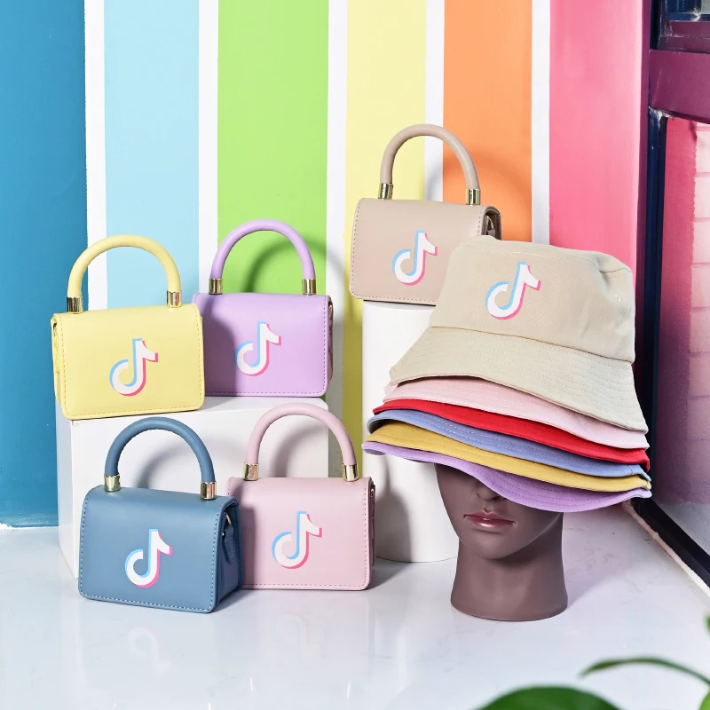 2021 Fashion Purses And Hat Set Designer Handbags Famous Brands Purses And Handbags for Women
2021 Fashion Purses And Hat Set Designer Handbags Famous Brands Purses And Handbags for Women